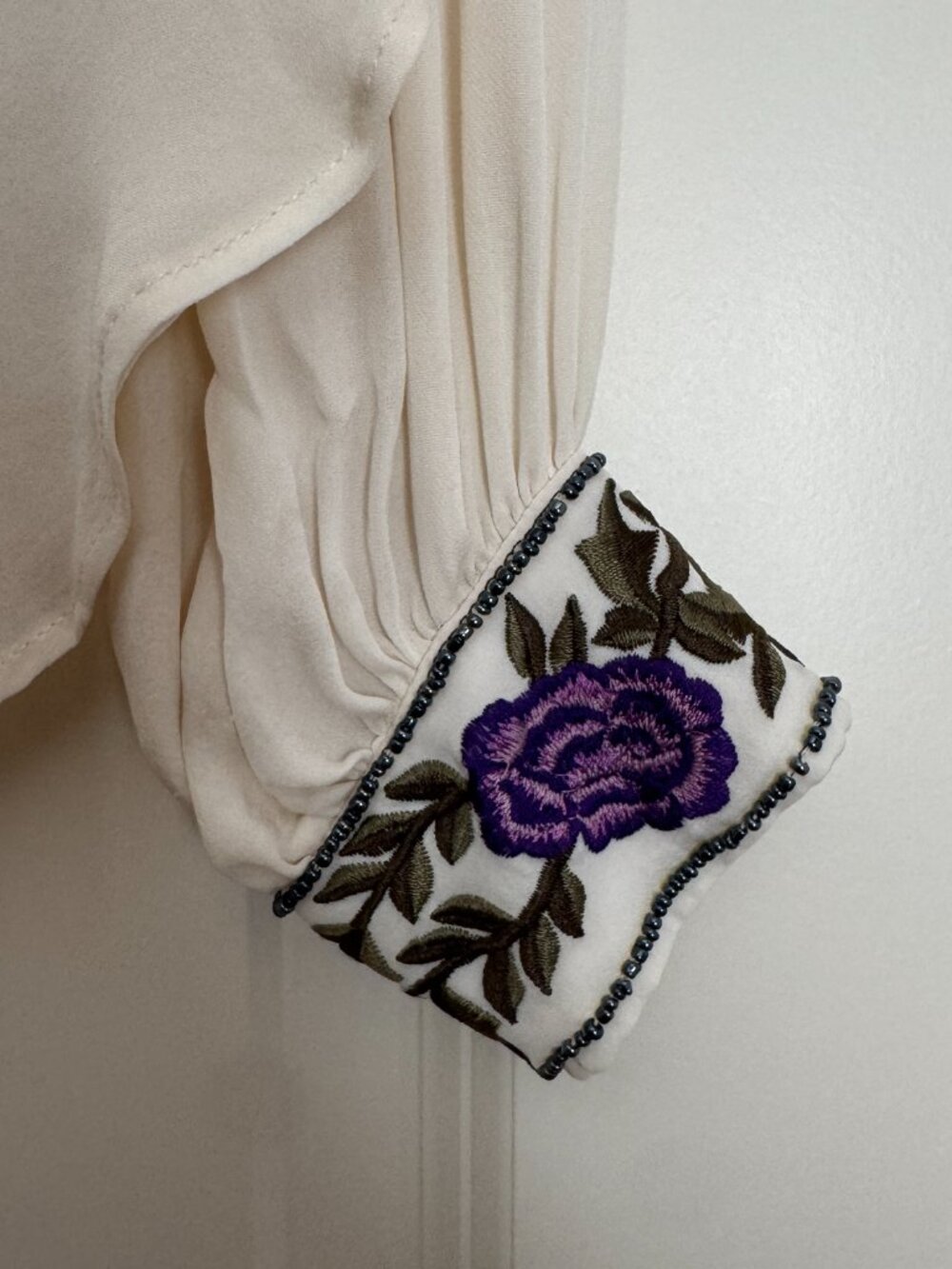 Haute Hippie Cream Purple Floral Embroidered Silk Blouse XS — As Is - Picture 10 of 14